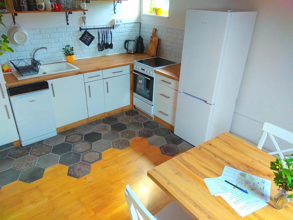 "Stone'S Throw" Krumlov 5 Min By Car, Lipno 15 Min By Car, 2 Bdrooms,Playroom Kajov Exterior photo